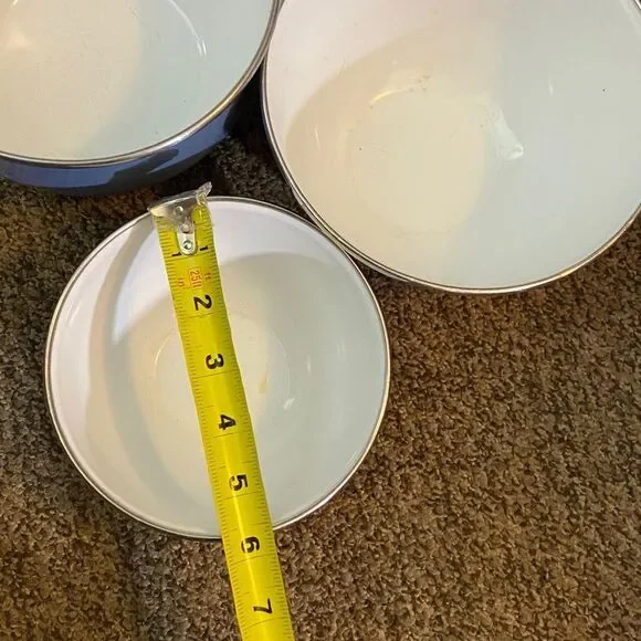 Set of Three Colorful Mixing Bowls Metal Enamel - Picture 13 of 16